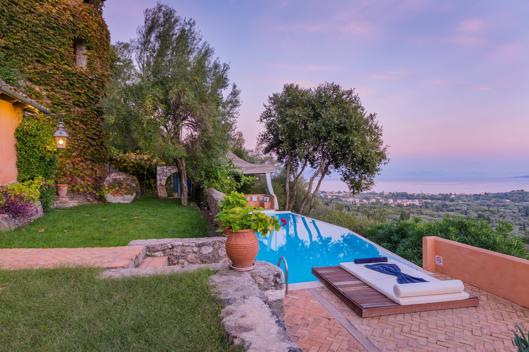 Villa Melolia อิปโซส ภายนอก รูปภาพ